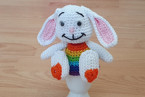 Eierwärmer regenbogenfarben