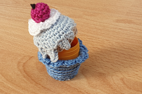 Überraschungsei Cupcake
