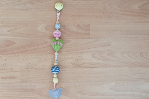 Schnullerkette mit Herz + Zwerg