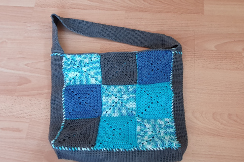 Gehäkelte Tasche