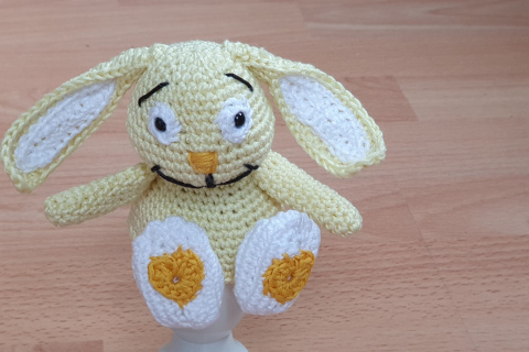 Eierwärmer Hase gelb